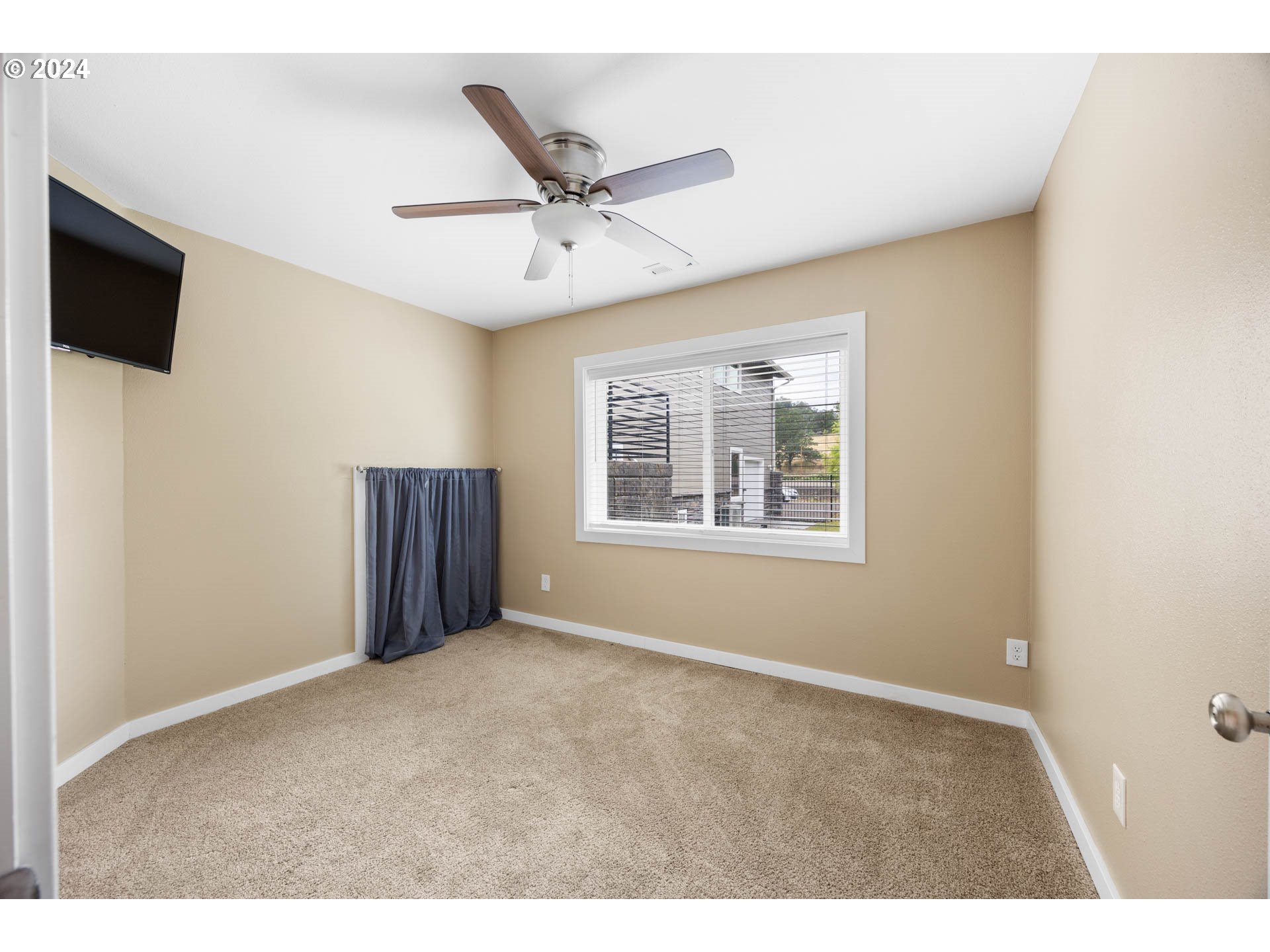2174 Del Rio Road Roseburg, OR 97471 - Photo 26 of 48 Gallery Image 26