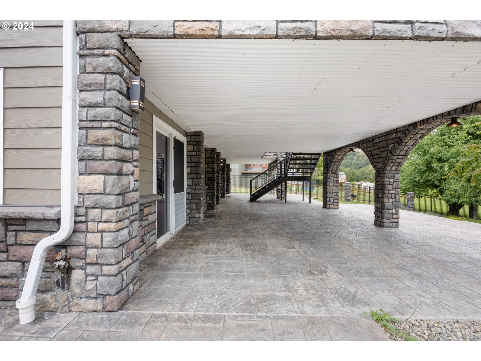 2174 Del Rio Road Roseburg, OR 97471 - Photo 33 of 48 Gallery Image 33
