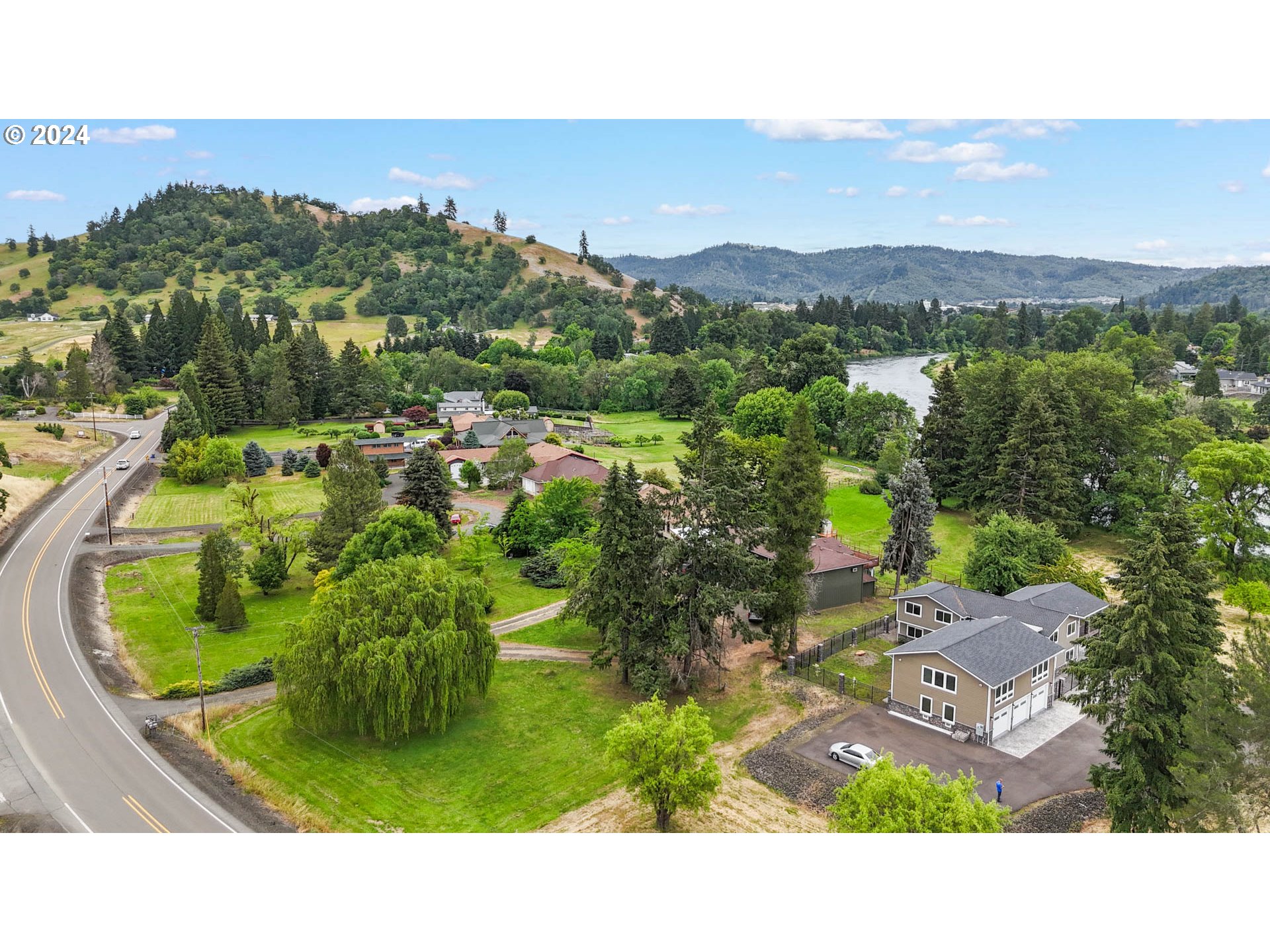 2174 Del Rio Road Roseburg, OR 97471 - Photo 46 of 48 Gallery Image 46
