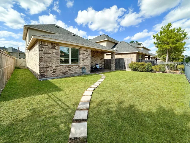 a view of house and outdoor space