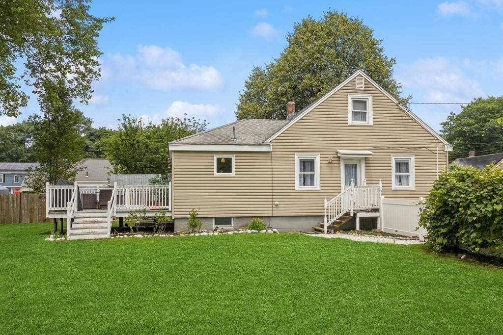 10 Ellen Road Woburn, MA 01801 - Photo 26 of 31 Gallery Image 26