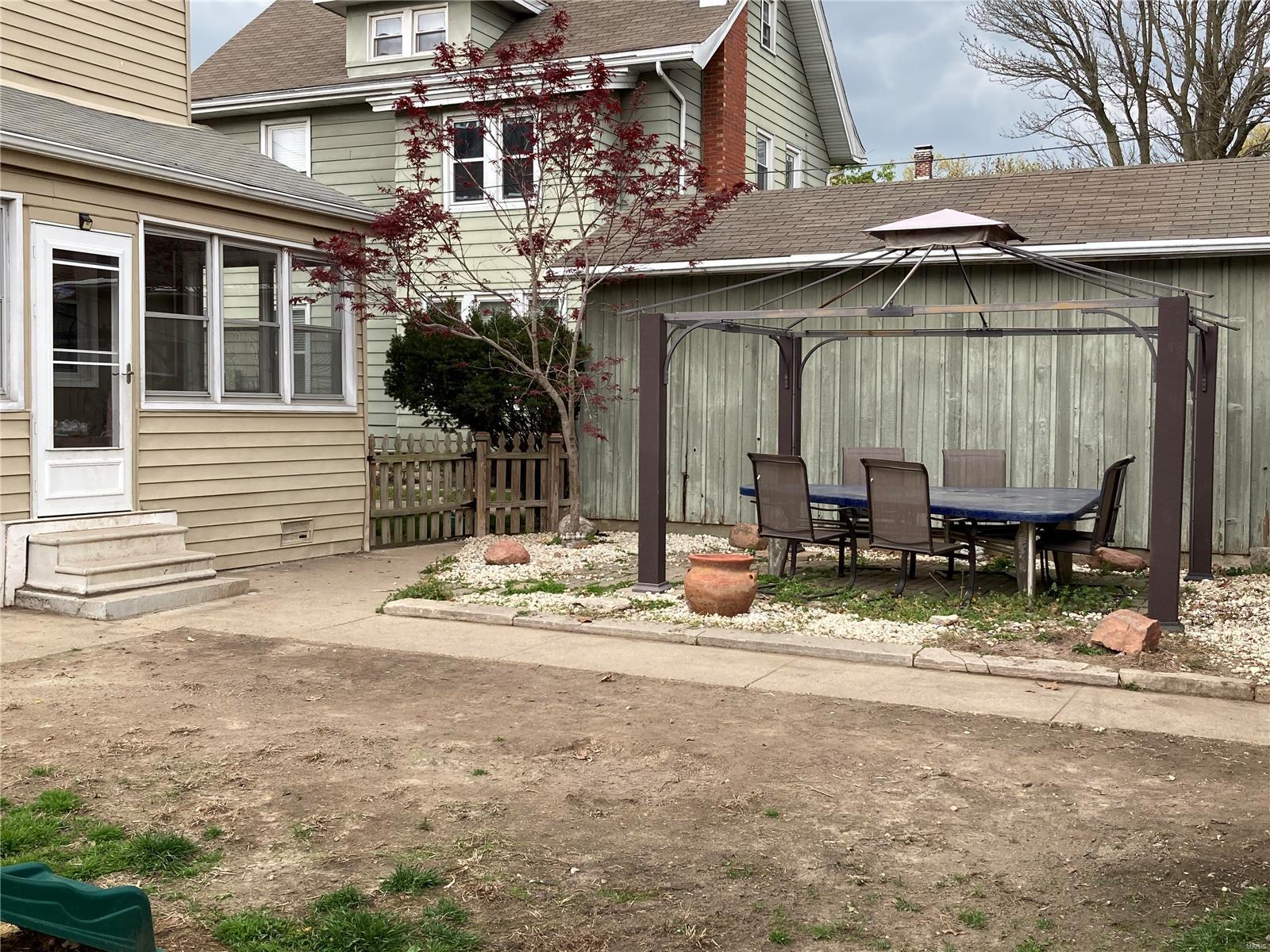 1803 State Street Alton, IL 62002 - Photo 31 of 34