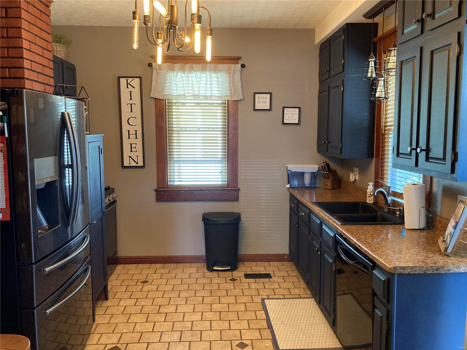 1803 State Street Alton, IL 62002 - Photo 9 of 34