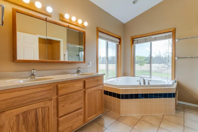 $890,000 | 9326 South Spotted Road, Cheney, WA 99004