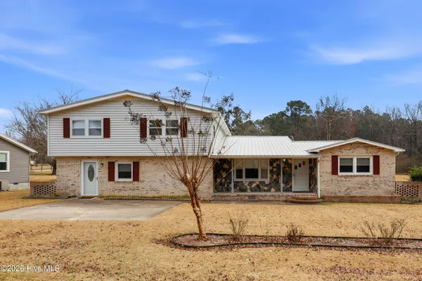 $620,000 | 641 Haws Run Road, Jacksonville, NC 28540