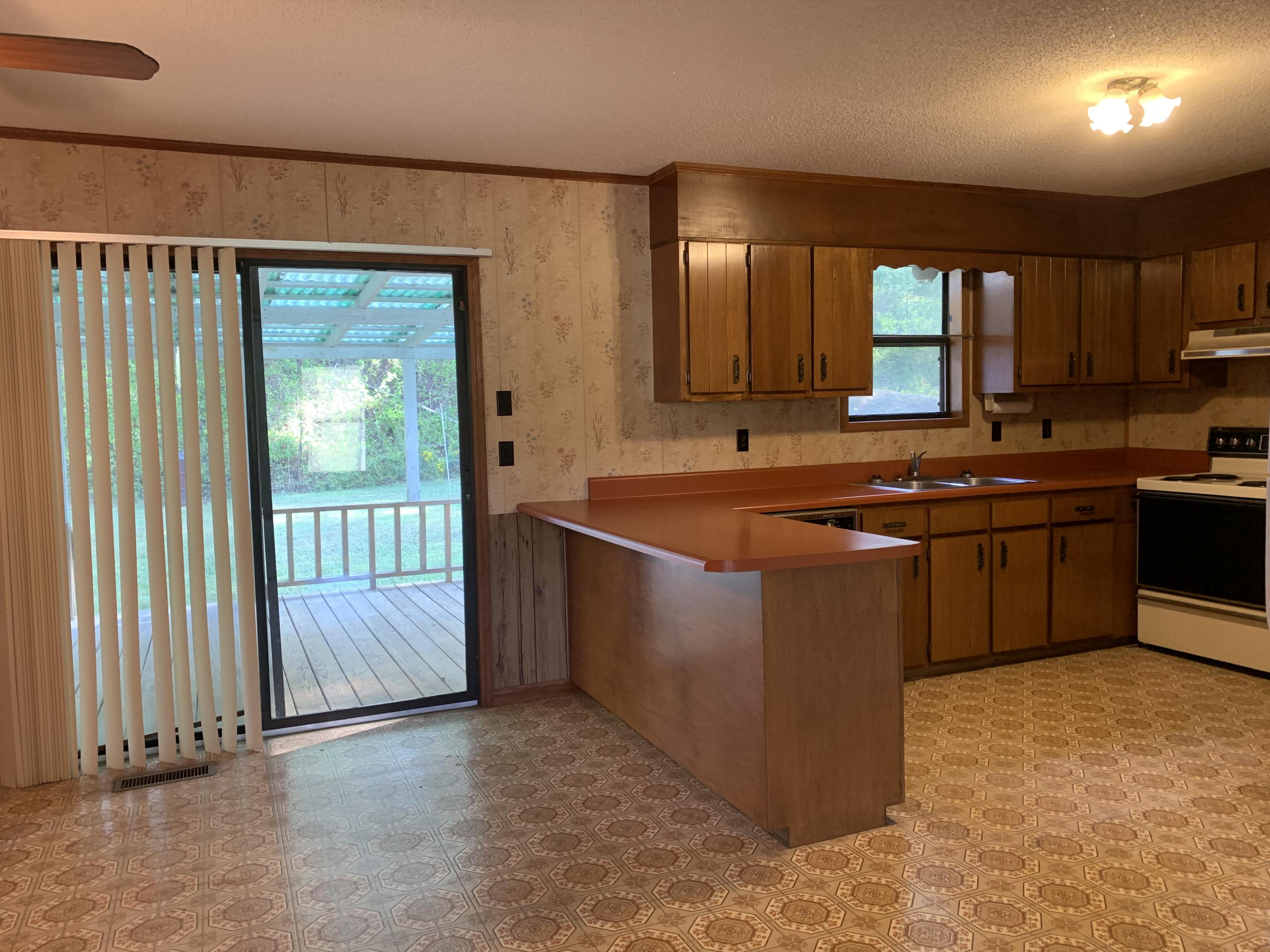 2175 Oak Hill Road Dayton, TN 37321 - Photo 3 of 16 IMG-0489 (1)