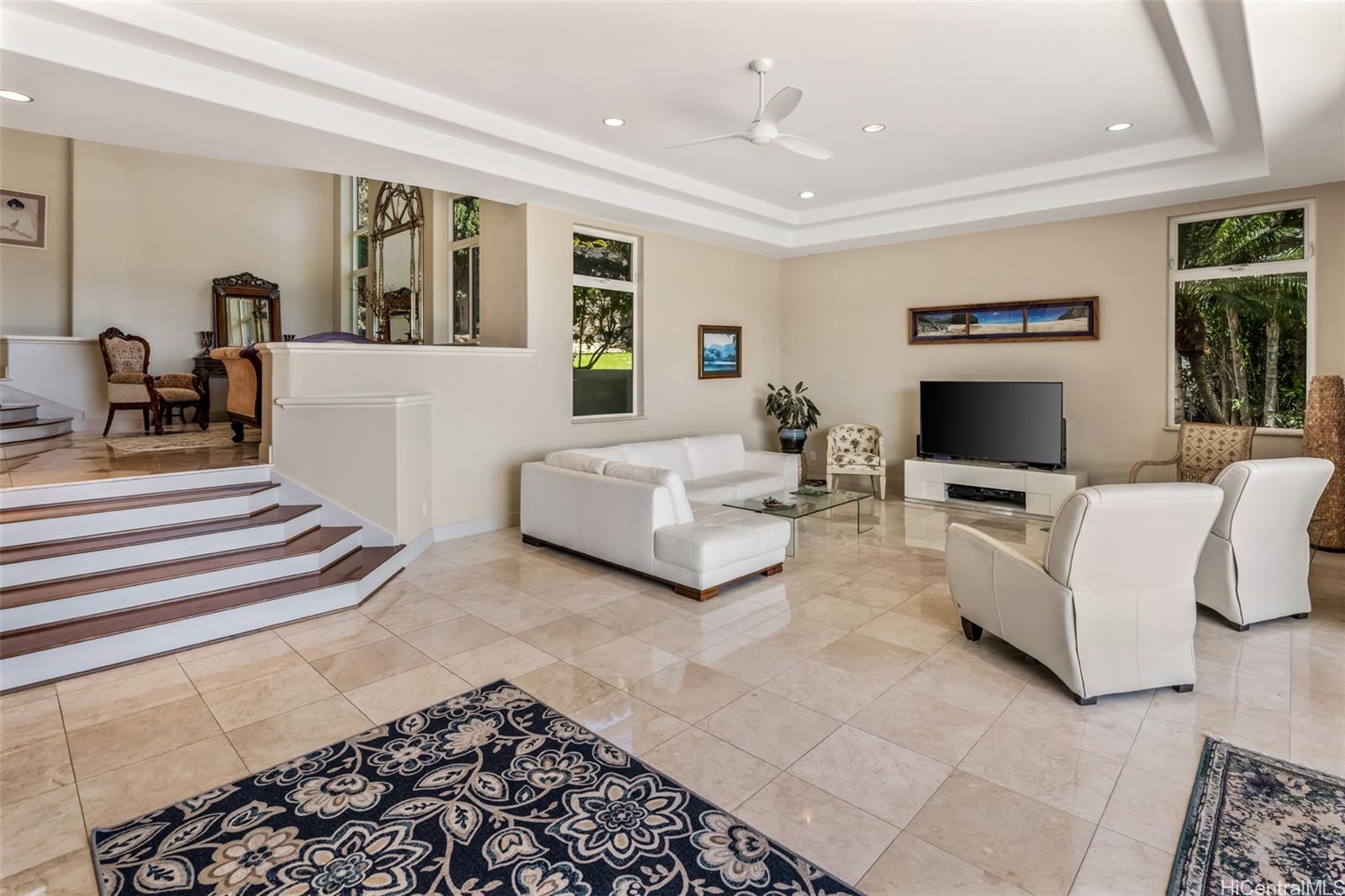 5609 Poola Street, Unit A Honolulu, HI 96821 - Photo 4 of 25