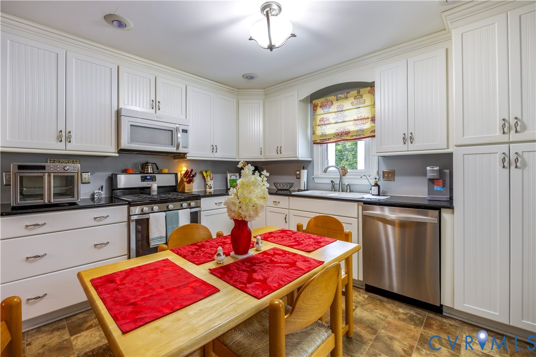 4310 Courthouse Road Prince George, VA 23875 - Photo 13 of 33