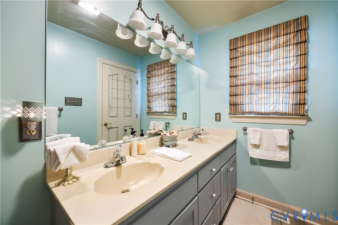 4310 Courthouse Road Prince George, VA 23875 - Photo 20 of 33