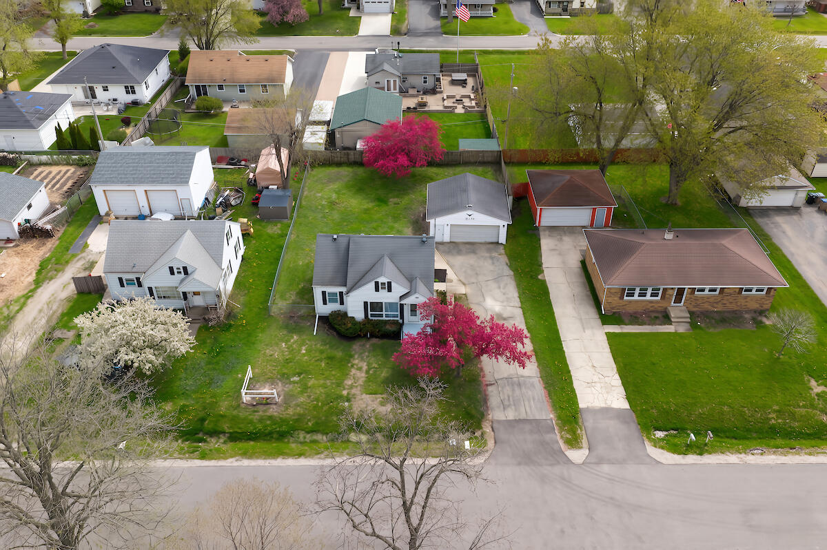 11301 11th Avenue Pleasant Prairie, WI 53158 - Photo 30 of 30 430drone10