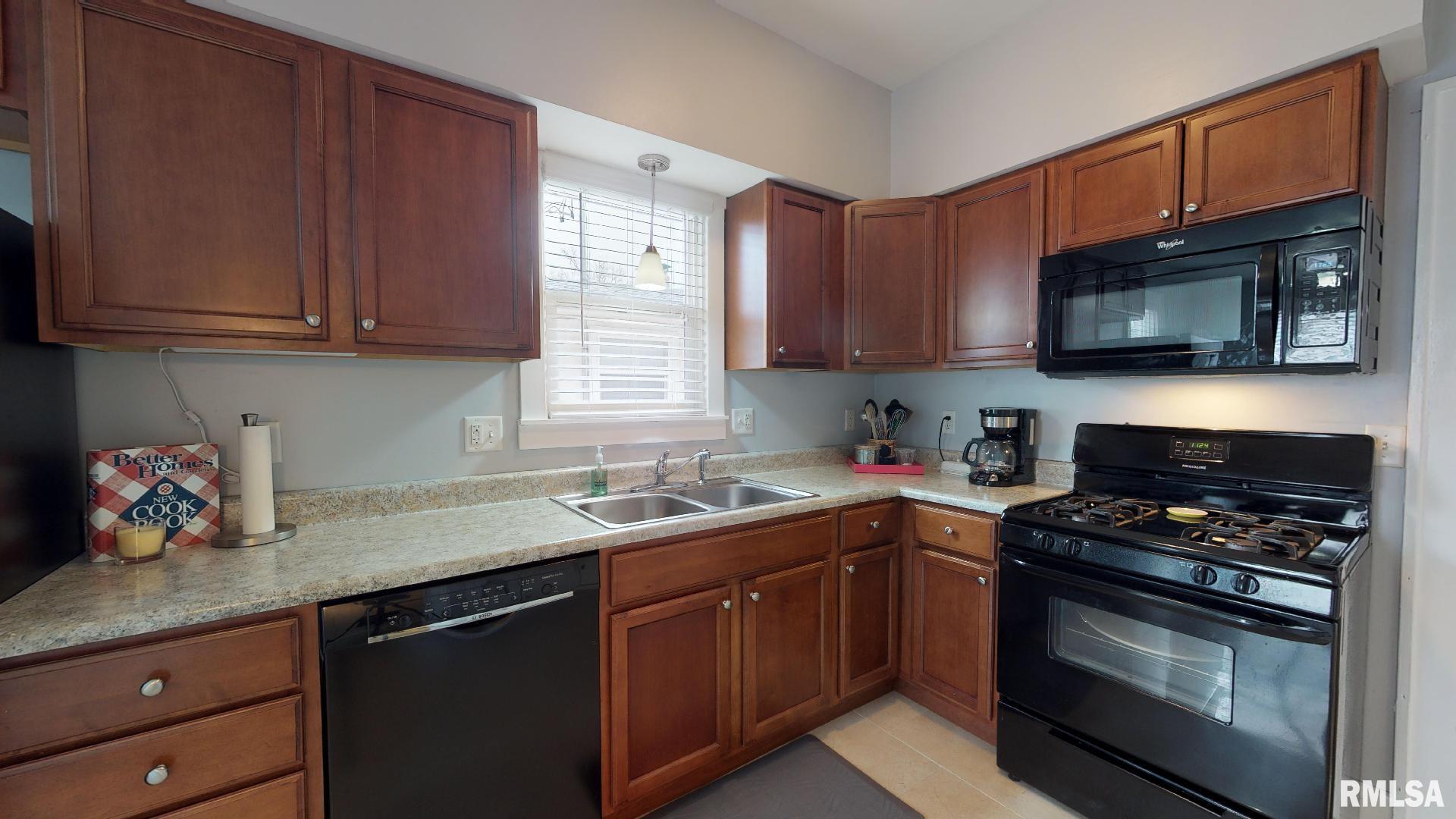 2132 North 5th Street Springfield, IL 62702 - Photo 10 of 27