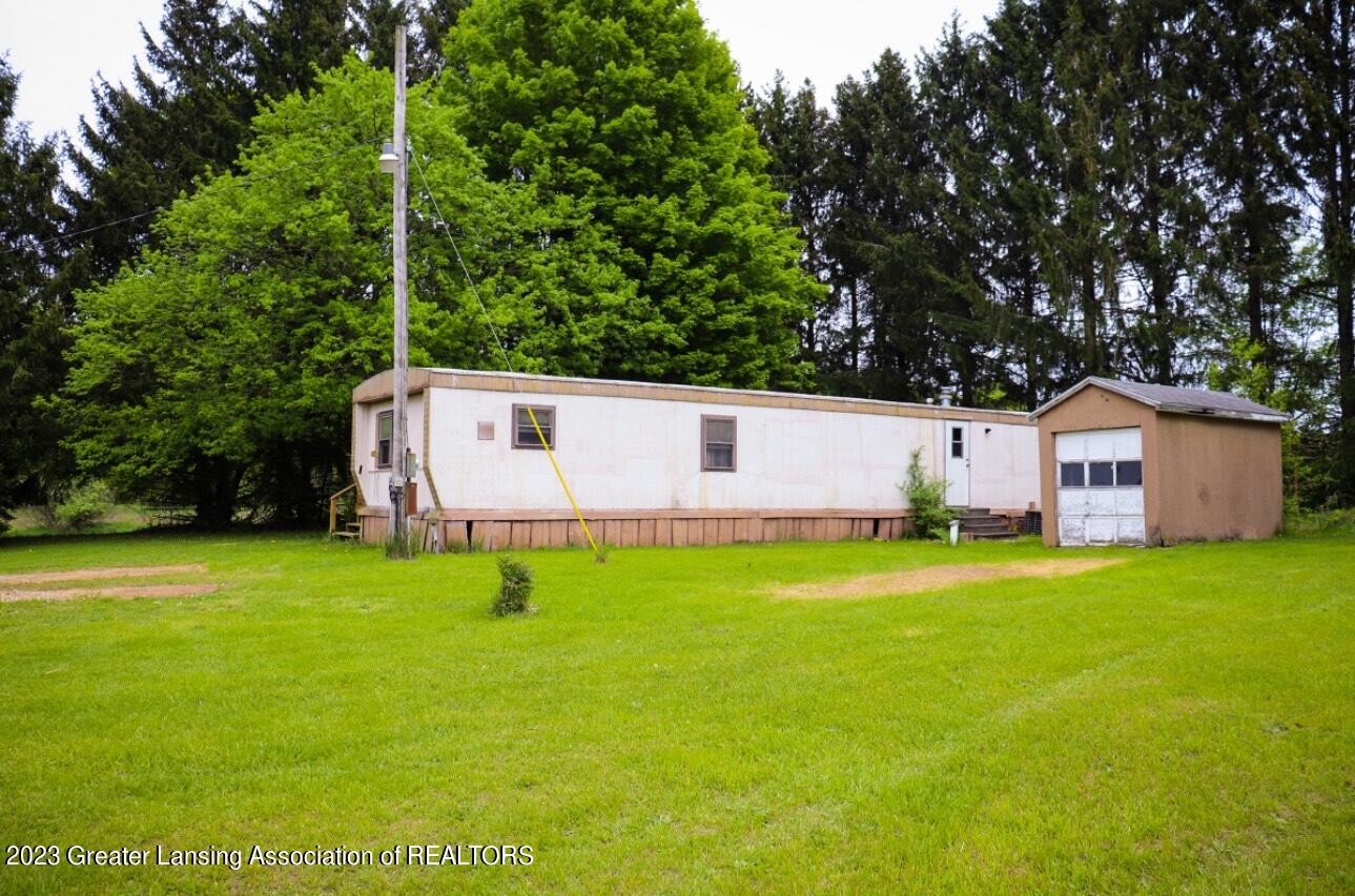 11356 Arland Road Rives Junction, MI 49277 - Photo 6 of 19 IMG_9303