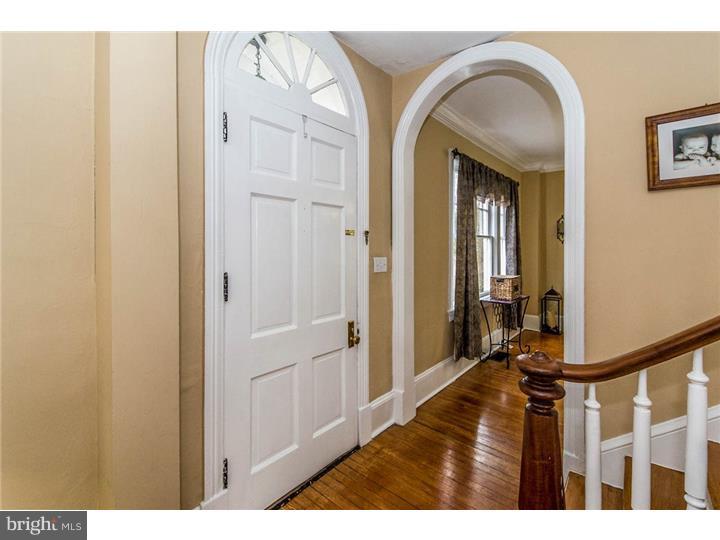 1093 General Sullivan Road Washington Crossing, PA 18977 - Photo 2 of 25 Foyer