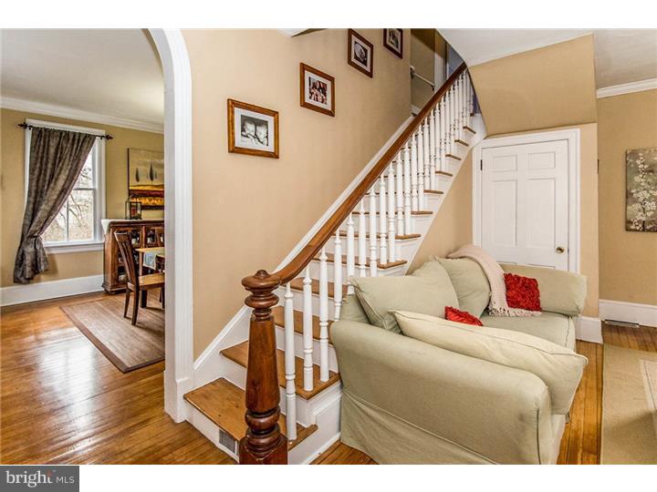1093 General Sullivan Road Washington Crossing, PA 18977 - Photo 5 of 25 Living Room