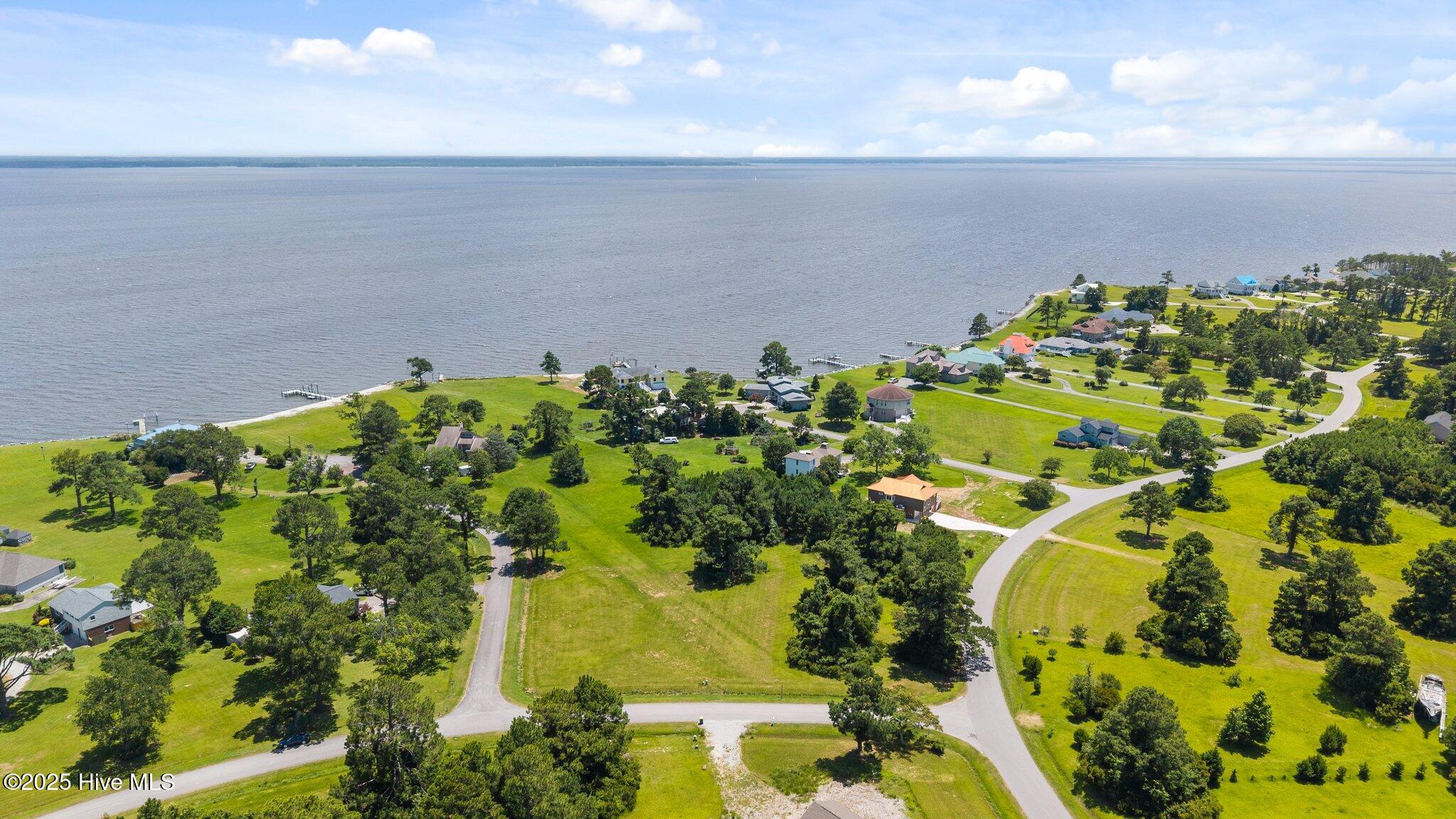 6000 Dolphin Road Oriental, NC 28571 - Photo 4 of 9 11-web-or-mls-DJI_20250630140804_0037_D