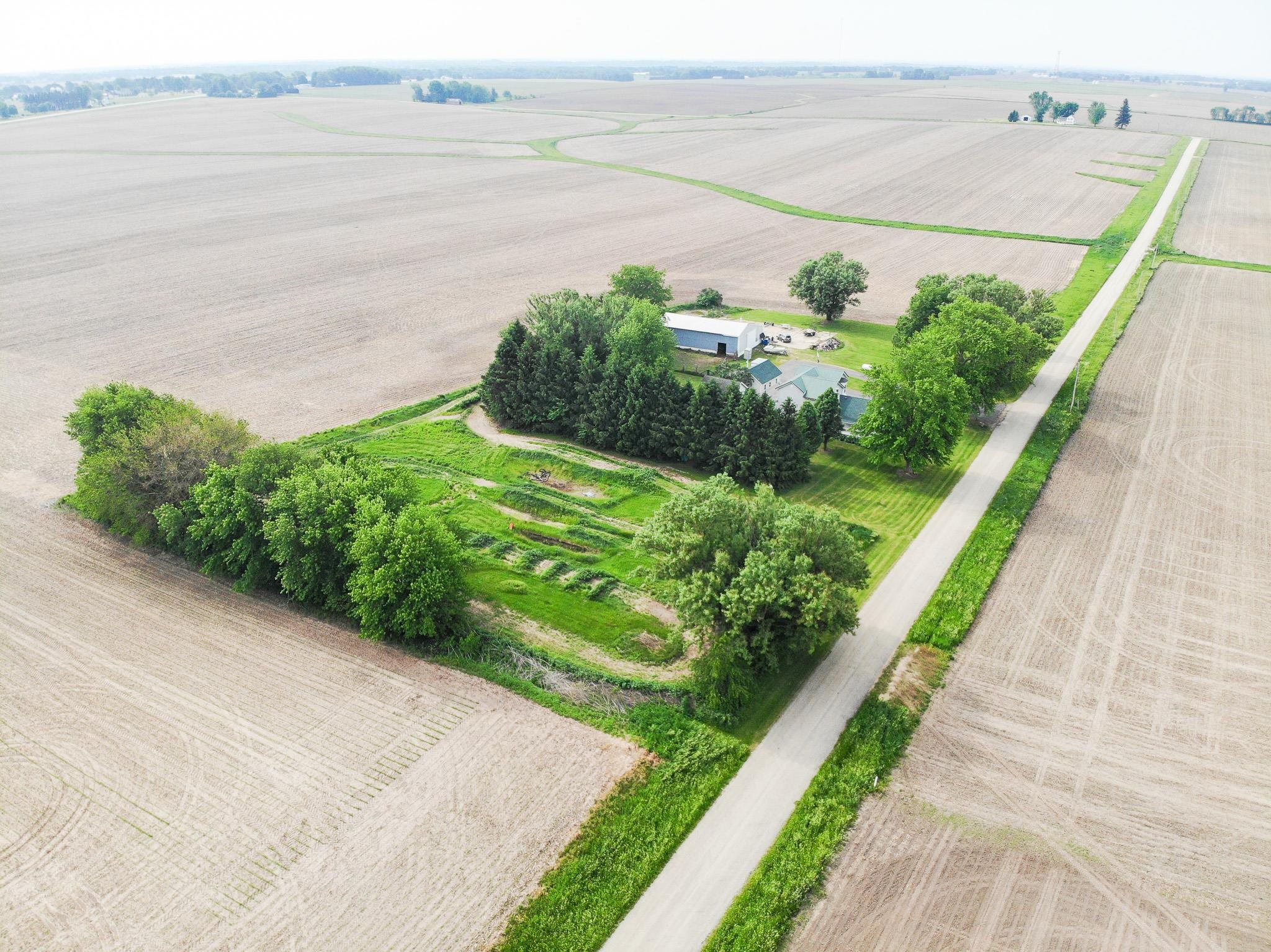2144 Swarts Road Dixon, IL 61021 - Photo 26 of 31 a view of a garden with an outdoor space