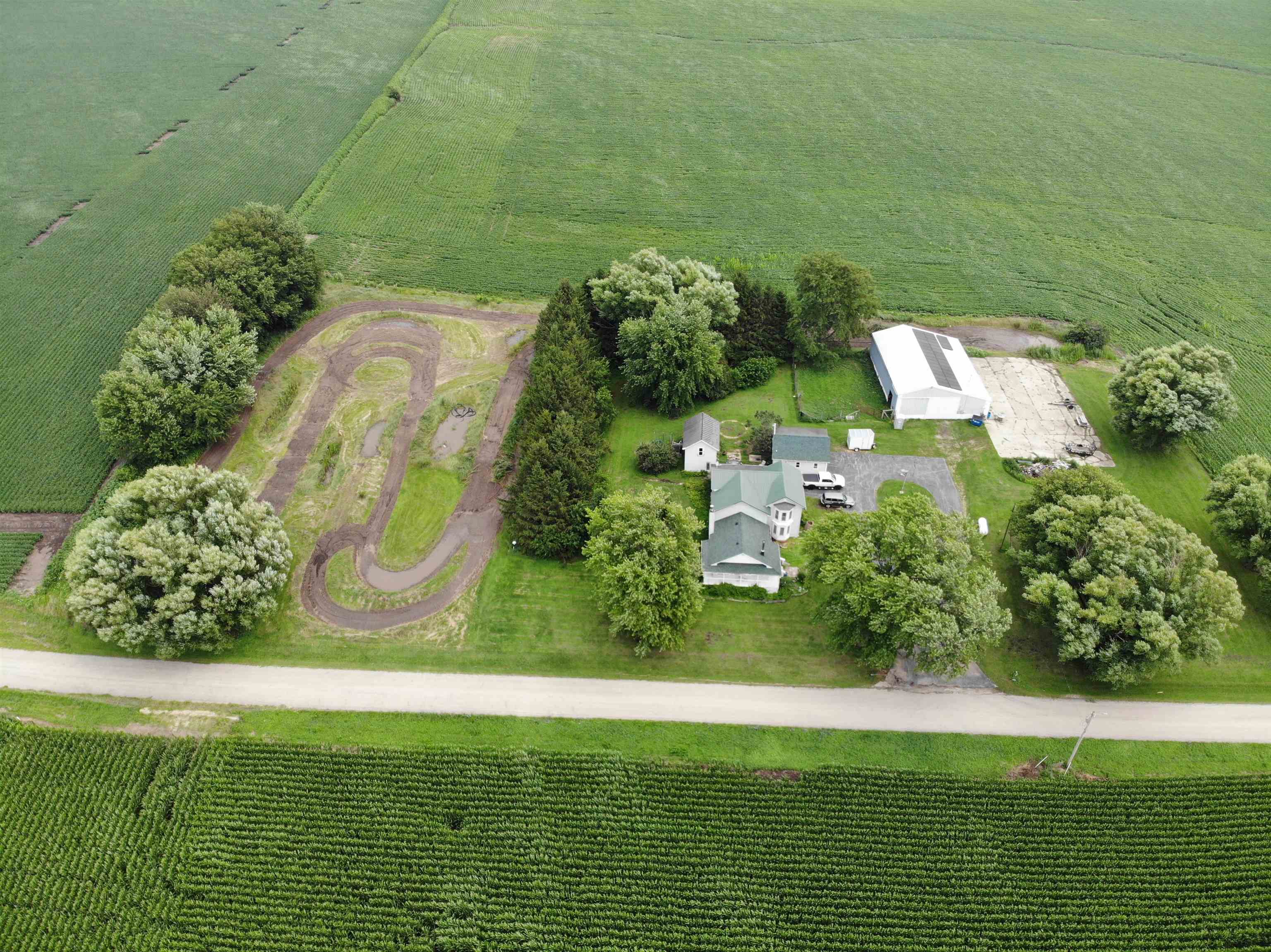 2144 Swarts Road Dixon, IL 61021 - Photo 29 of 31 a view of a garden