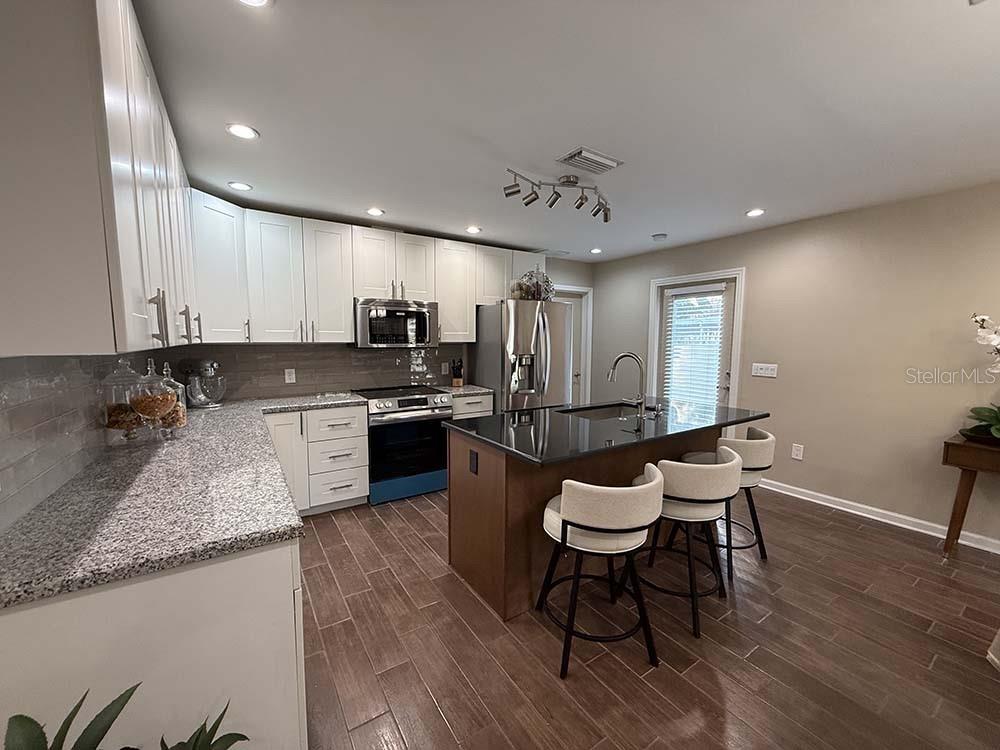 4102 North Howard Avenue Tampa, FL 33607 - Photo 11 of 30