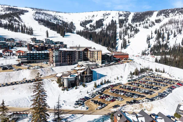 $6,000,000 | 99 Village Lane, Sandpoint, ID 83864