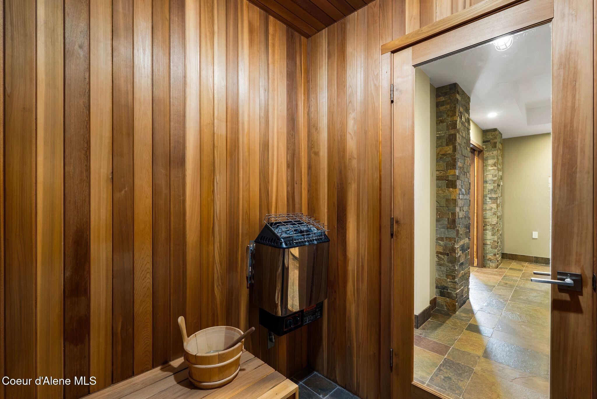 99 Village Lane Sandpoint, ID 83864 - Photo 52 of 60 Cedar Sauna