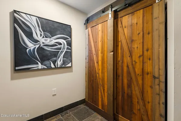 $6,000,000 | 99 Village Lane, Sandpoint, ID 83864