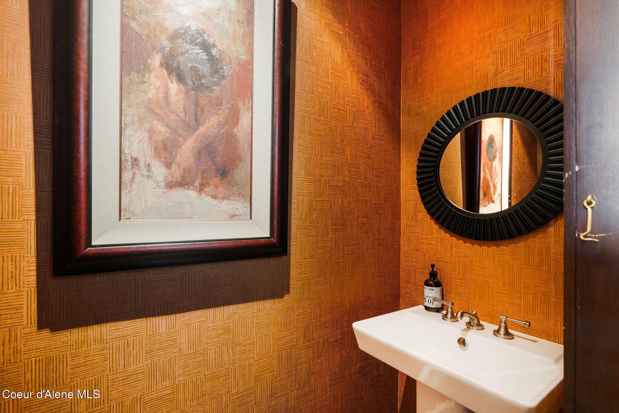 99 Village Lane Sandpoint, ID 83864 - Photo 7 of 60 Main Floor Powder Bath