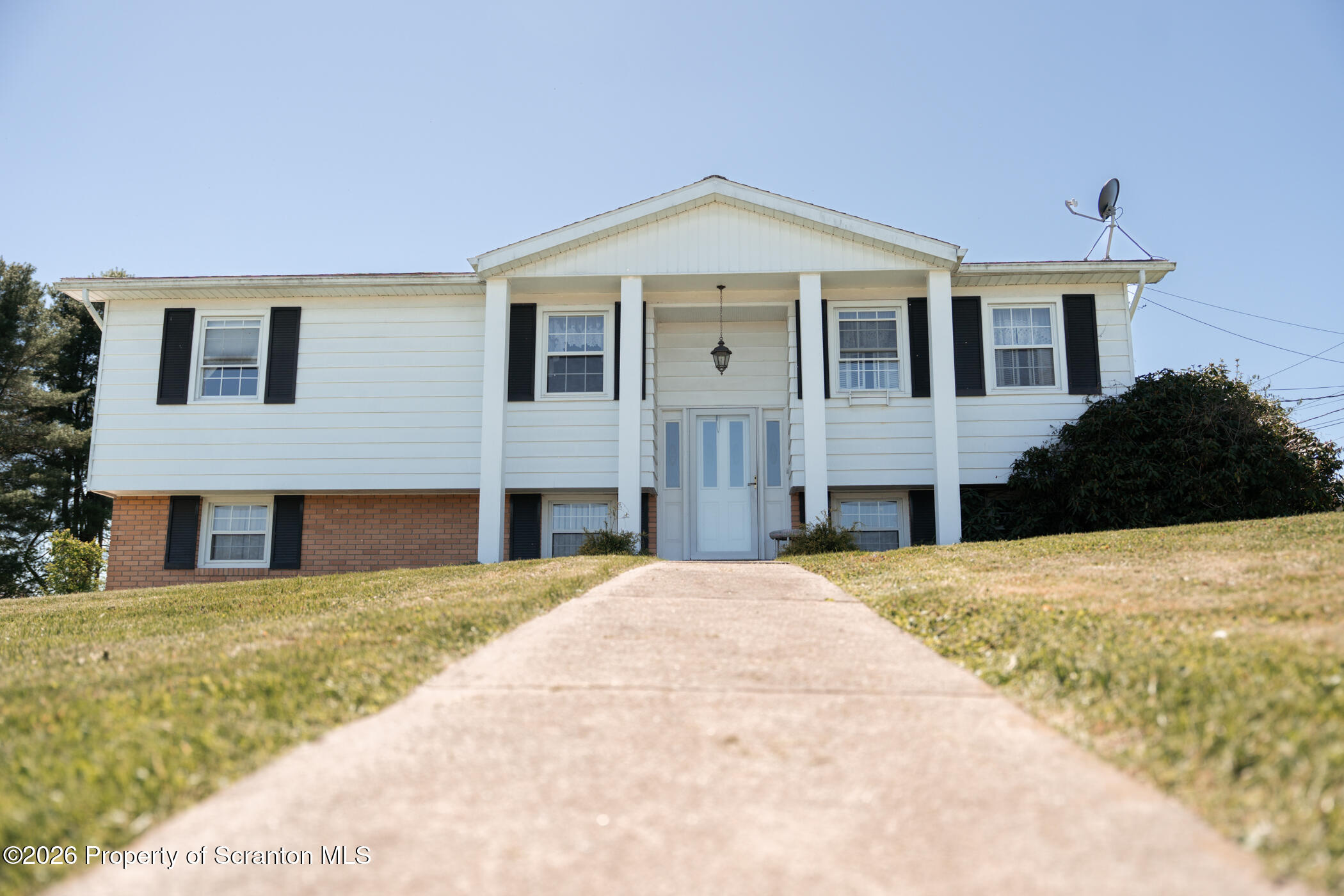 14 Evans Street Shavertown, PA 18708 - Photo 3 of 34 A7408811