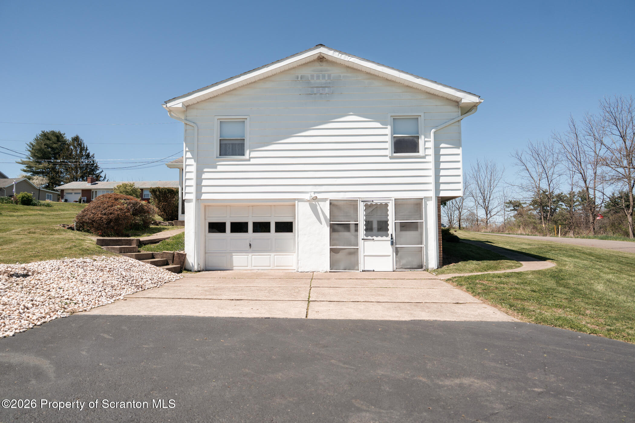 14 Evans Street Shavertown, PA 18708 - Photo 7 of 34 A7408822
