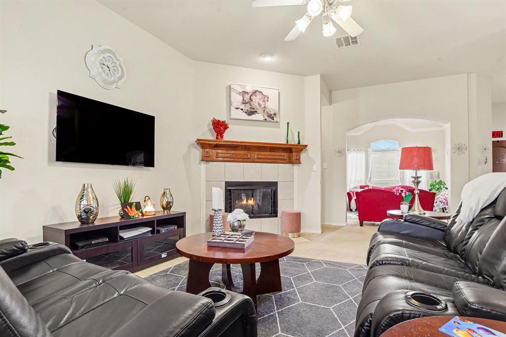 3210 Silver Springs Way Rowlett, TX 75089 - Photo 3 of 28
