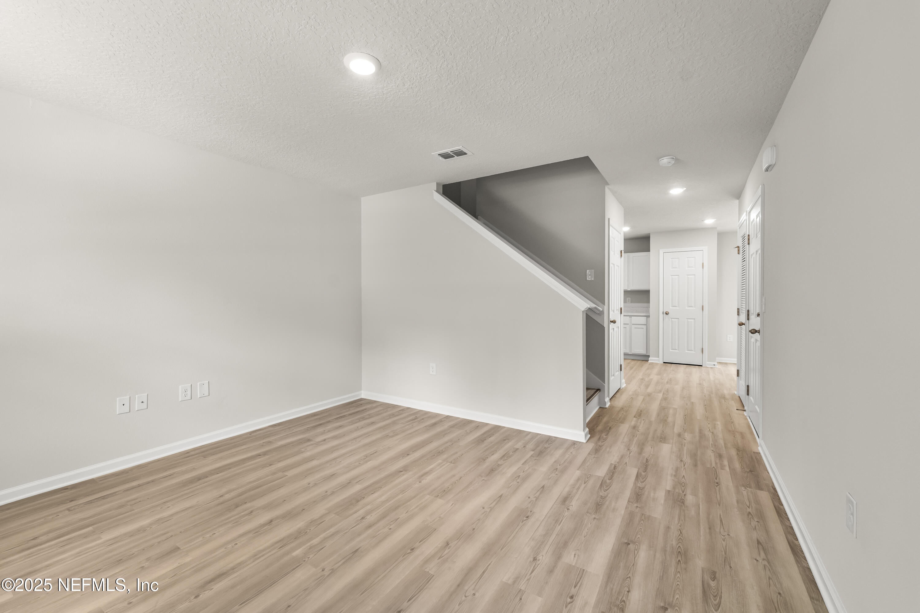 4296 Gilbert Street Jacksonville, FL 32207 - Photo 11 of 21 P1296538.jpg-FULL