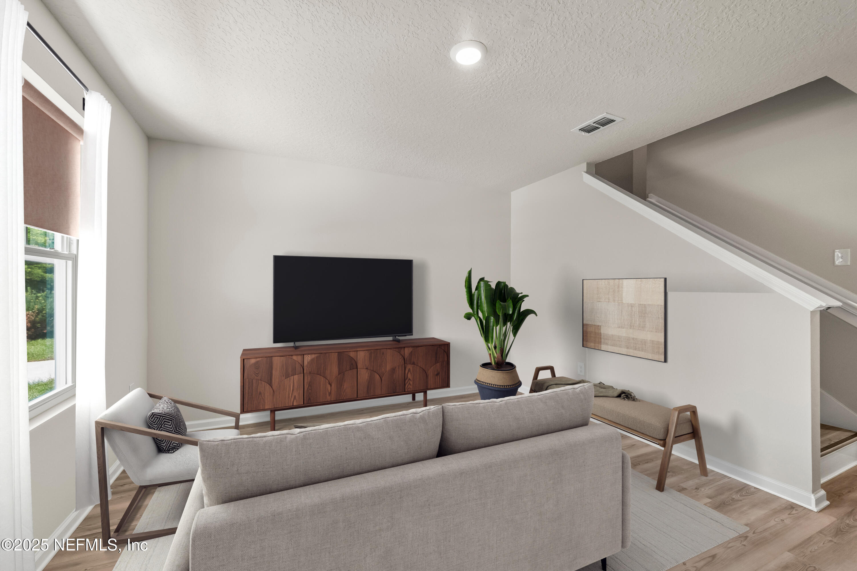 4296 Gilbert Street Jacksonville, FL 32207 - Photo 8 of 21 LV 1.jpg-FULL