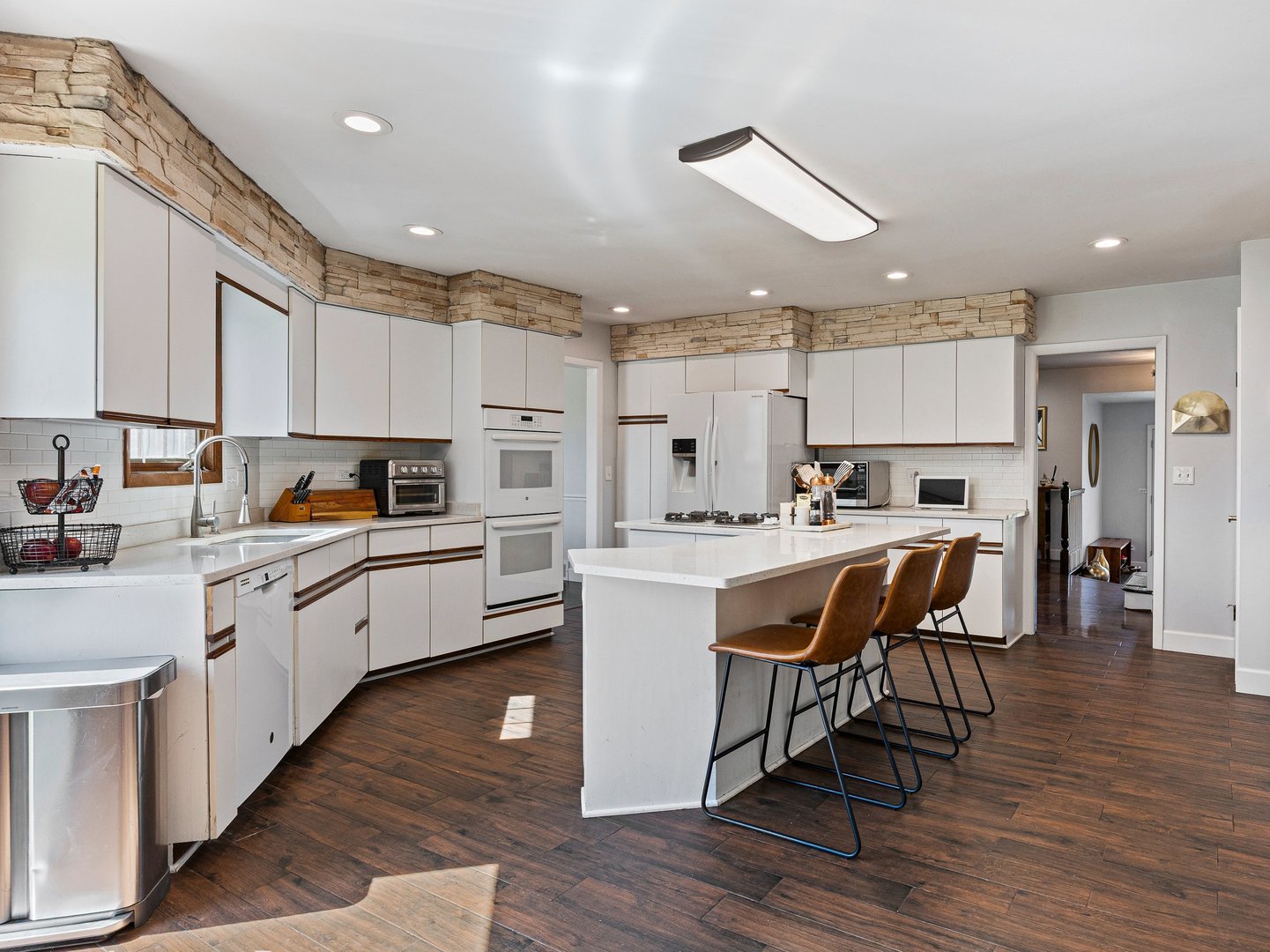 3N747 Ferson Creek Road St. Charles, IL 60174 - Photo 8 of 31