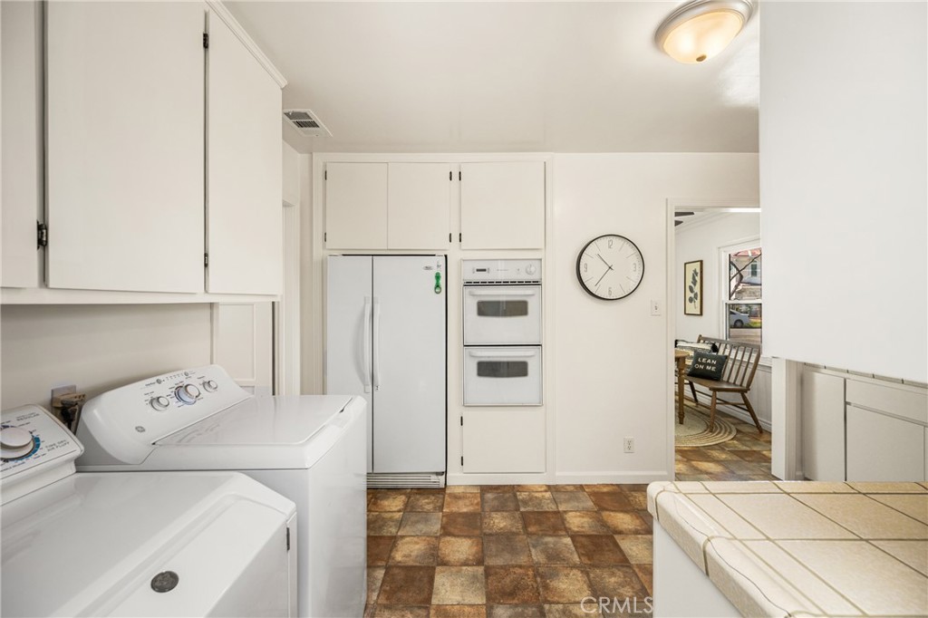 1842 North Greenbrier Road Long Beach, CA 90815 - Photo 28 of 47