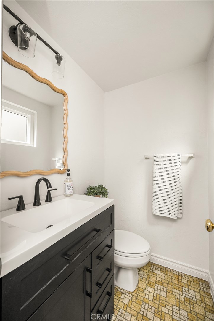 1842 North Greenbrier Road Long Beach, CA 90815 - Photo 37 of 47