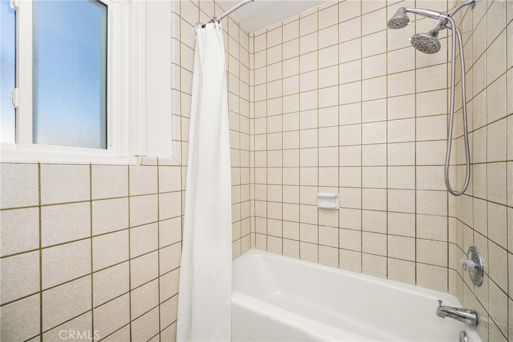 1842 North Greenbrier Road Long Beach, CA 90815 - Photo 41 of 47