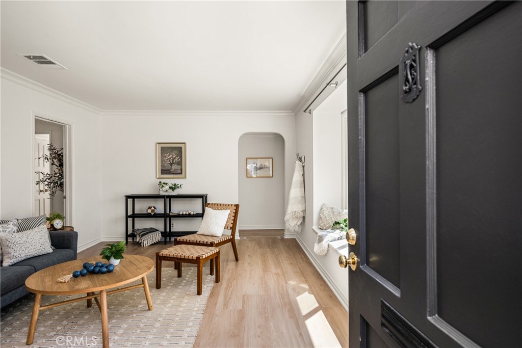 1842 North Greenbrier Road Long Beach, CA 90815 - Photo 9 of 47