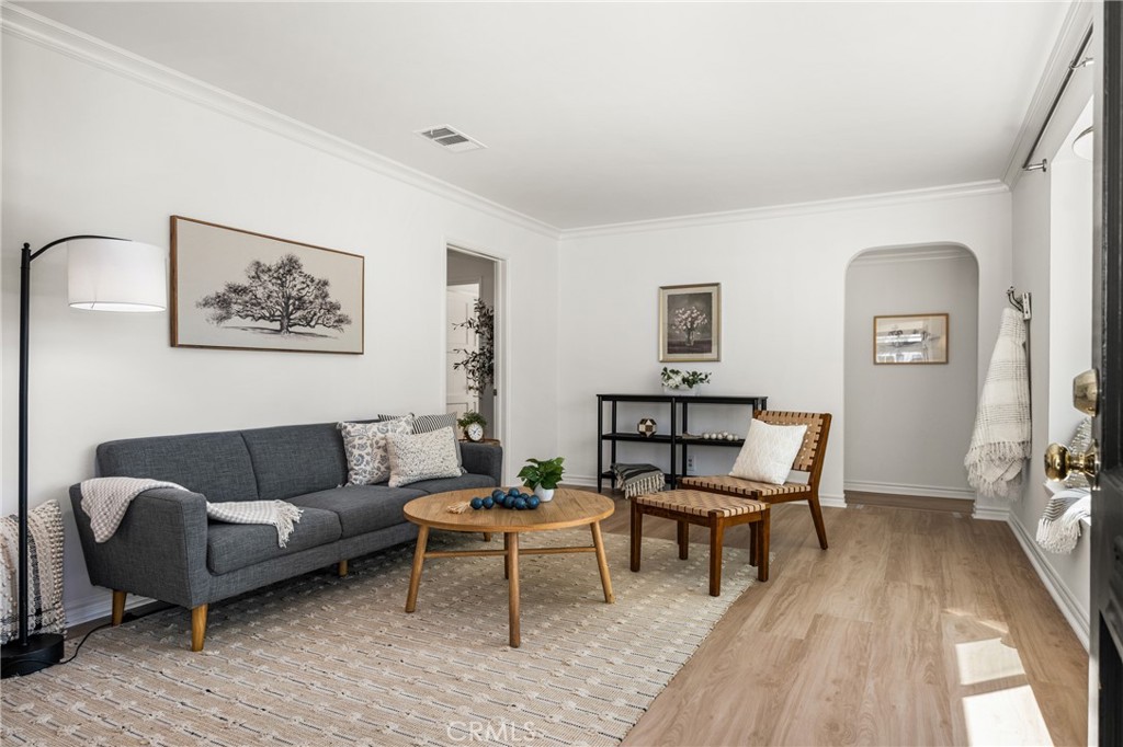 1842 North Greenbrier Road Long Beach, CA 90815 - Photo 10 of 47