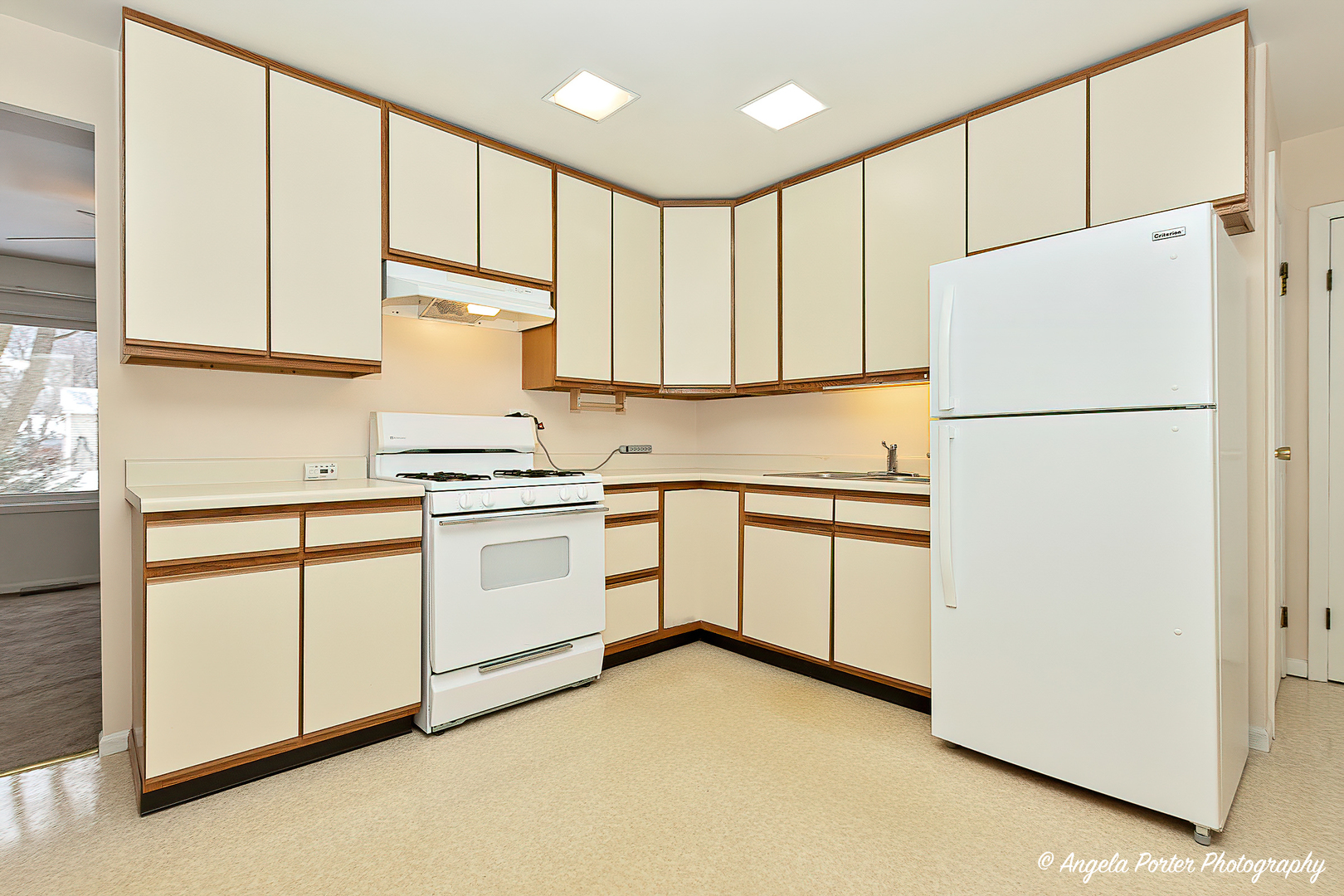 129 Glendale Road Buffalo Grove, IL 60089 - Photo 15 of 29 Gallery Image 15