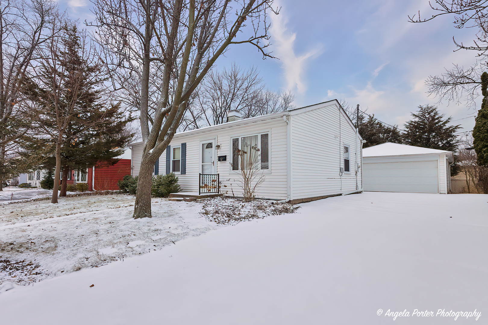 129 Glendale Road Buffalo Grove, IL 60089 - Photo 2 of 29 Gallery Image 2