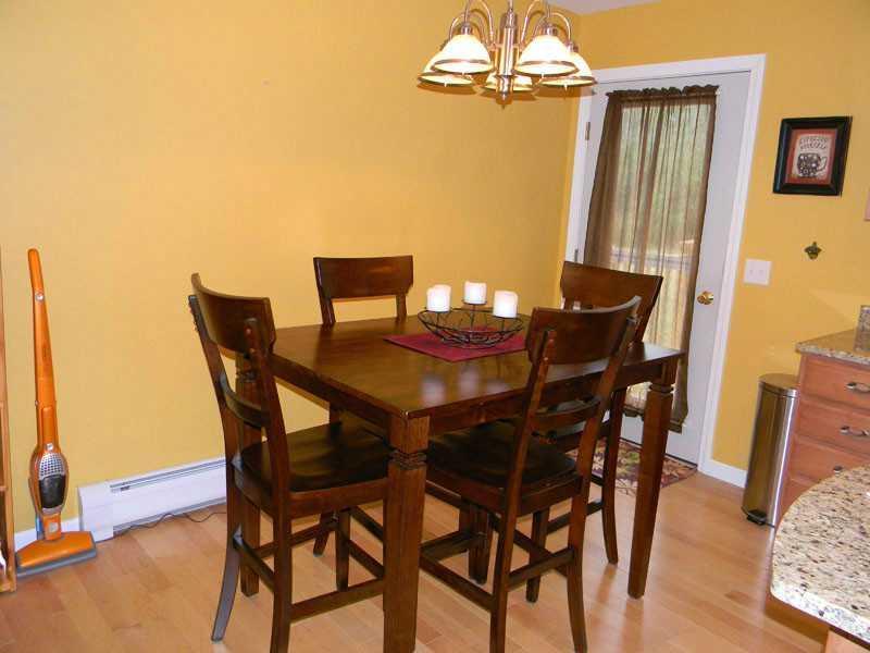 199 Bomarc Road, Unit 13 Bangor, ME 04401 - Photo 7 of 33 Dining Room.