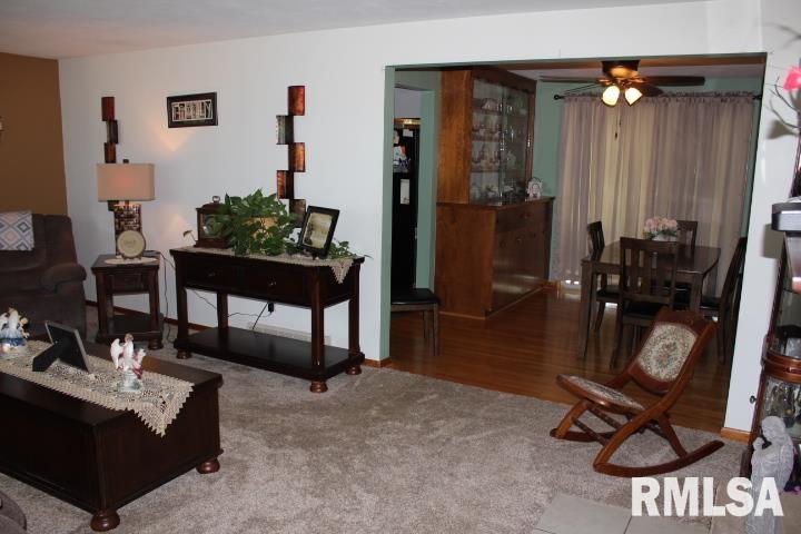 24501 North Beaver Pass Road Smithfield, IL 61477 - Photo 15 of 50