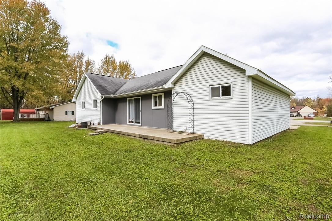 6281 West Vienna Road Clio, MI 48420 - Photo 31 of 37 032-photo-rear-view-6464958.jpg