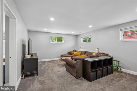$675,000 | 11111 Lund Place, Kensington, MD 20895