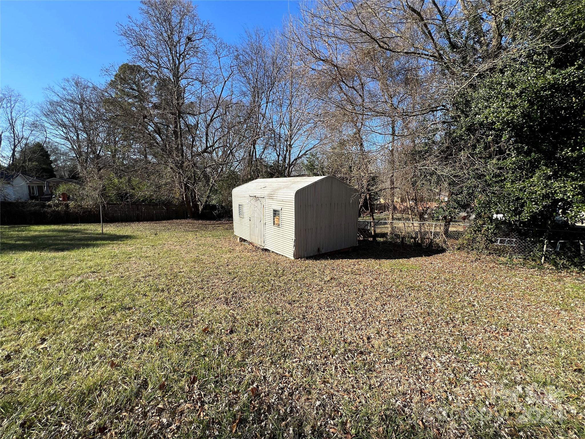 5115 Nevin Road Charlotte, NC 28269 - Photo 5 of 6 Gallery Image 5