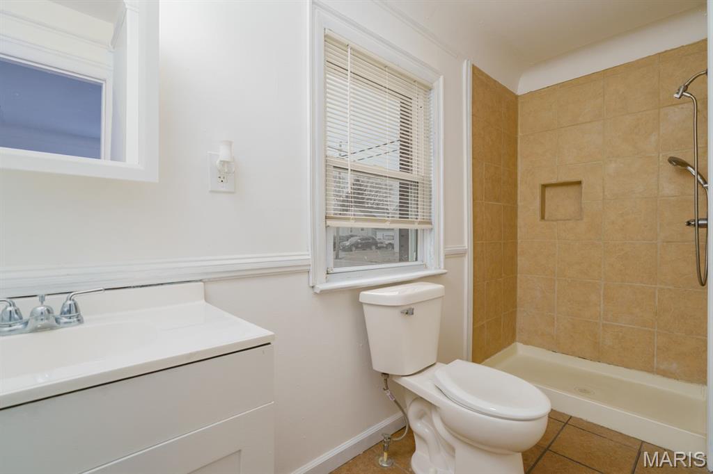 1735 Rhodes Street Madison, IL 62060 - Photo 18 of 33