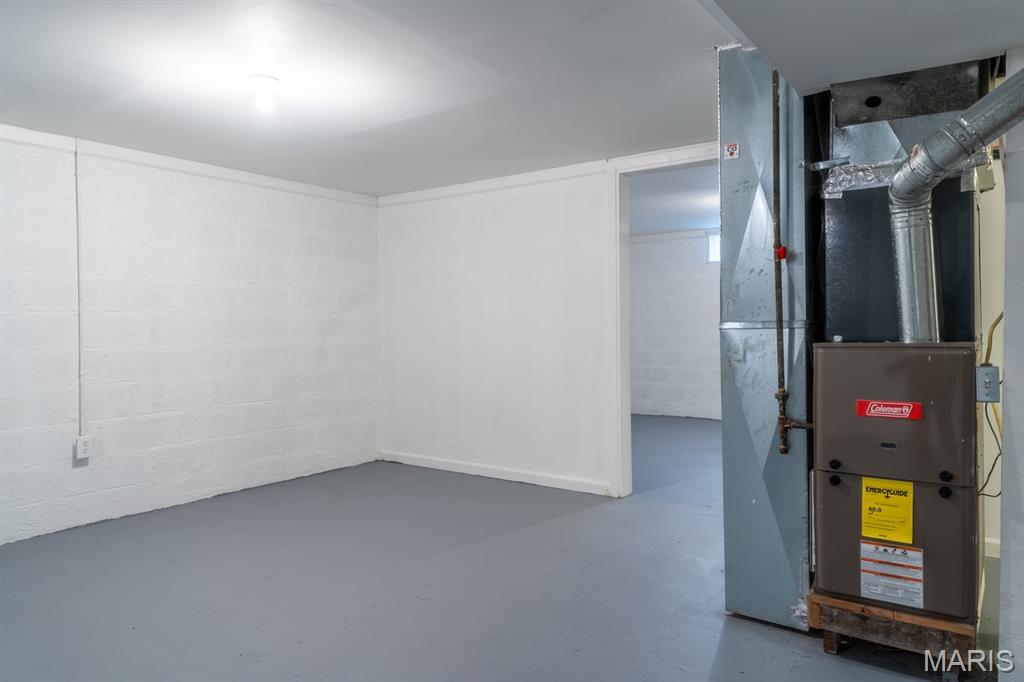 1735 Rhodes Street Madison, IL 62060 - Photo 30 of 33