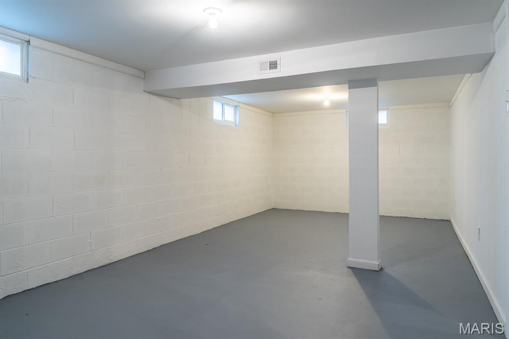 1735 Rhodes Street Madison, IL 62060 - Photo 31 of 33