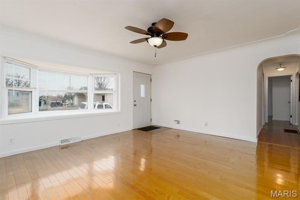 1735 Rhodes Street Madison, IL 62060 - Photo 10 of 33