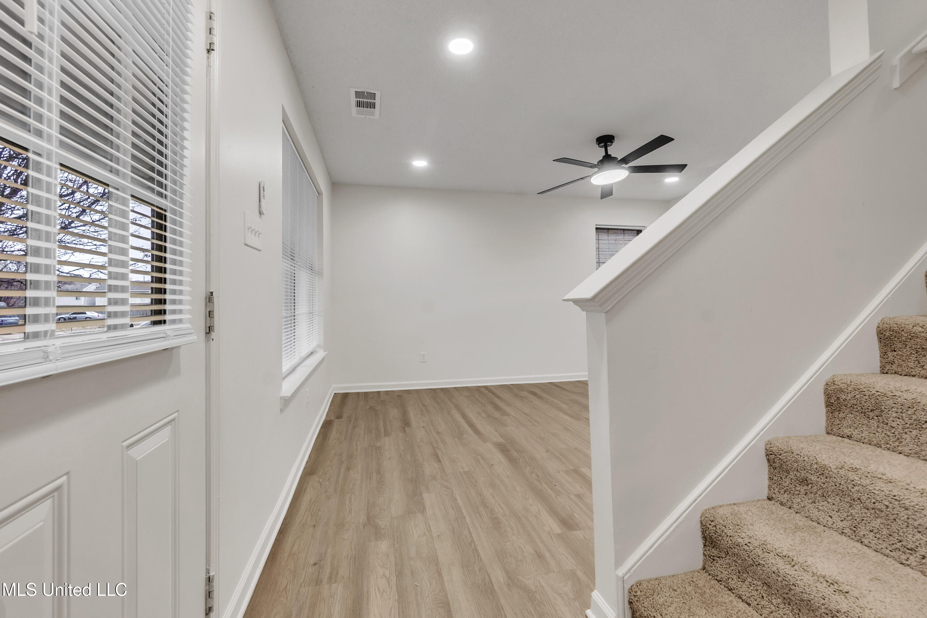 9762 Riggan Drive Olive Branch, MS 38654 - Photo 4 of 27 4-DSC00670