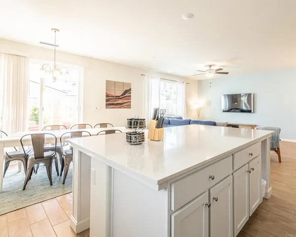 $4,695 | 6563 West Tobey Avenue, Fresno, CA 93727